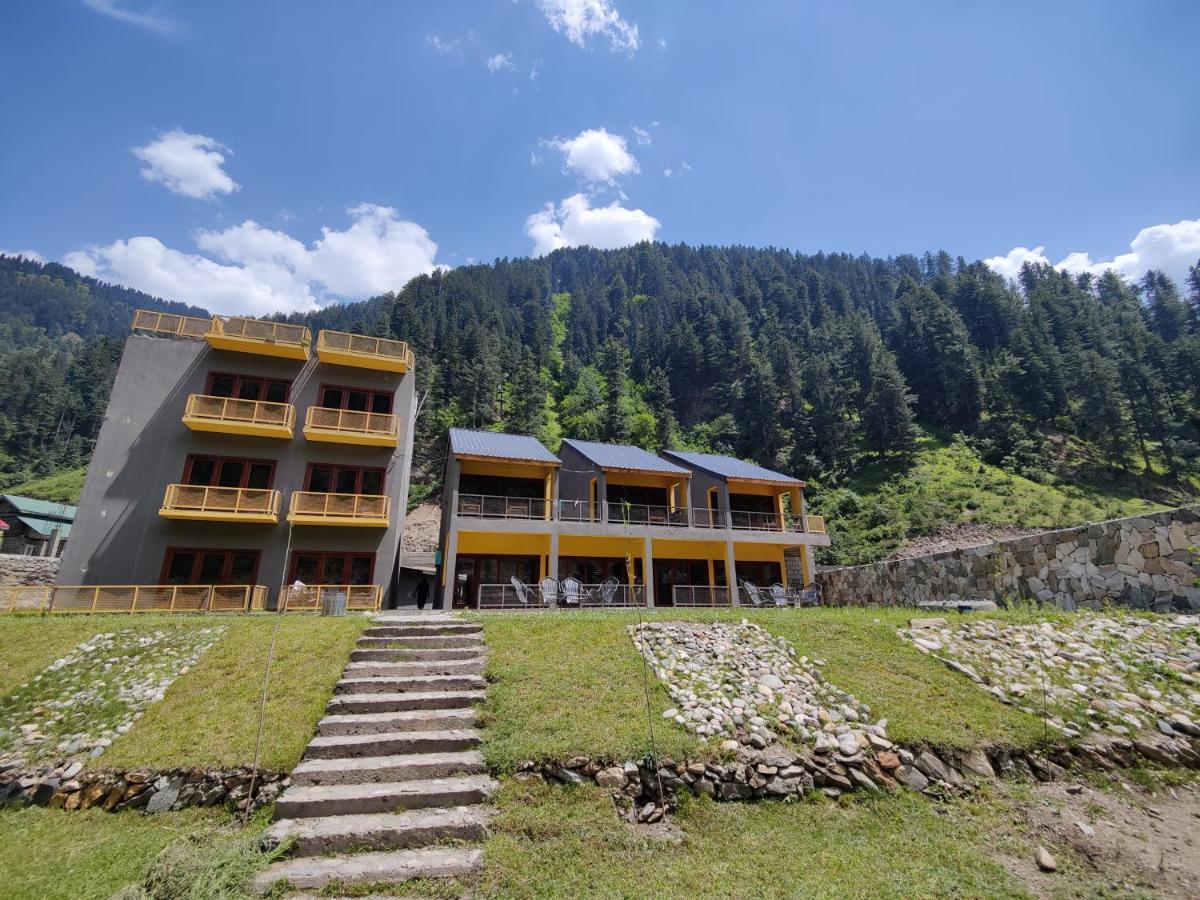 Bela Resorts Наран Екстериор снимка